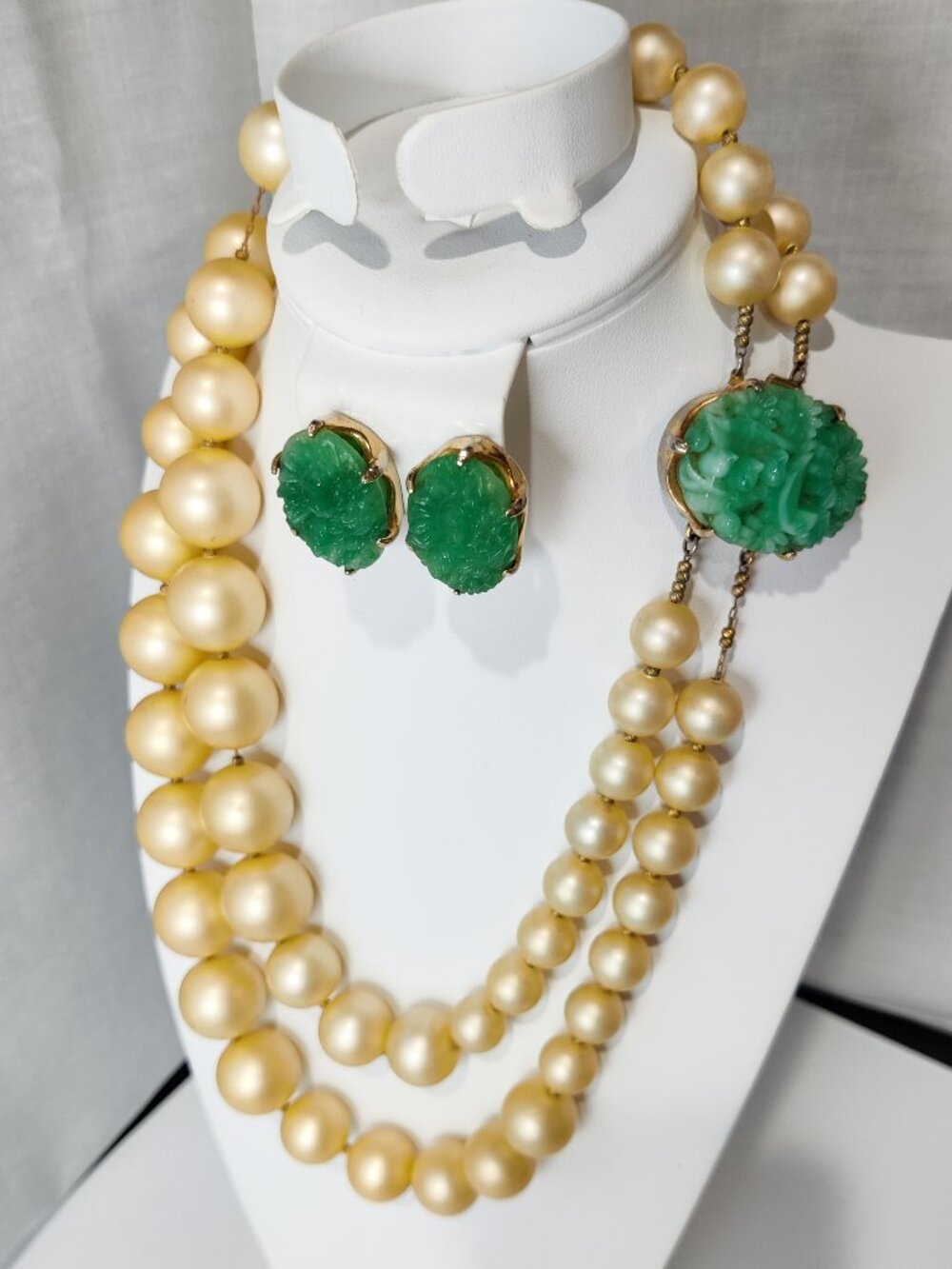 Vintage Czech Peking Glass Faux Pearl Jewelry Set